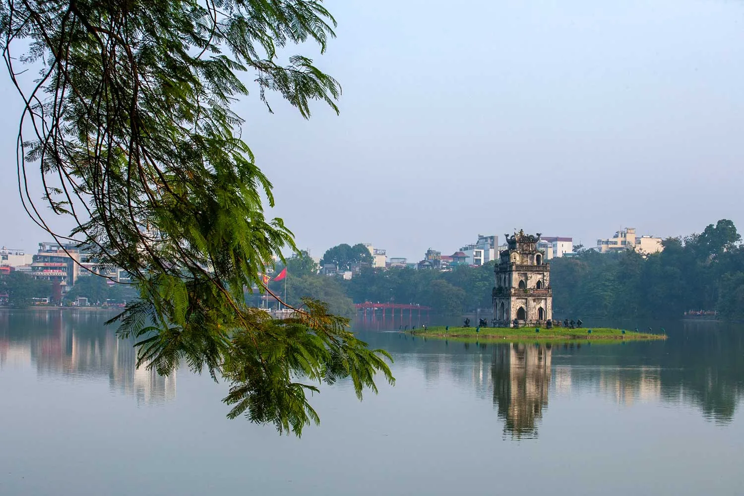 Lago Hoàn Kiếm 