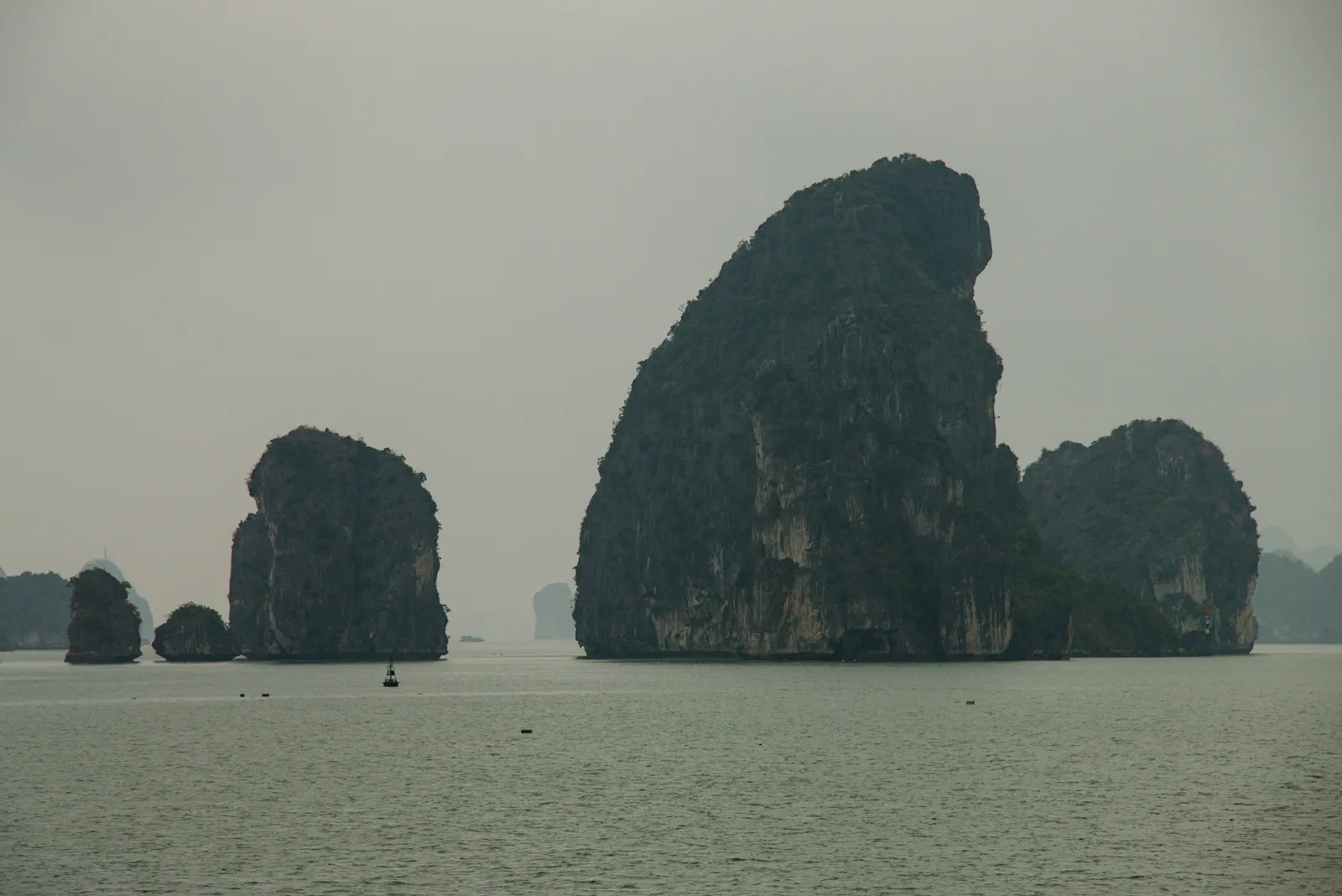 Bai Tu Long Bay: l'alternativa autentica alla Baia di Halong