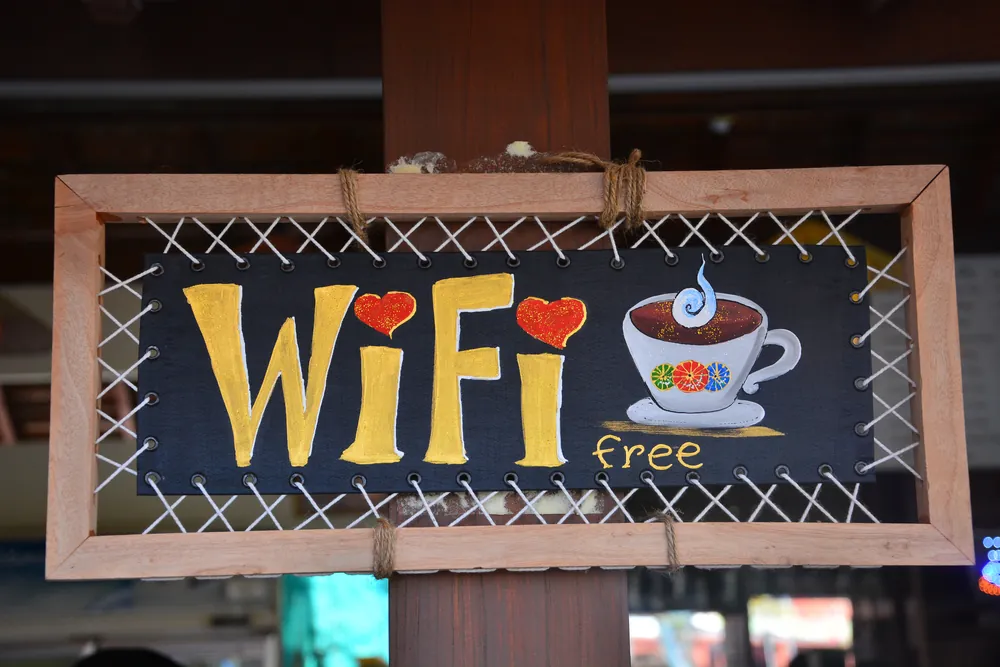 Cartello wifi in una caffetteria vietnamita