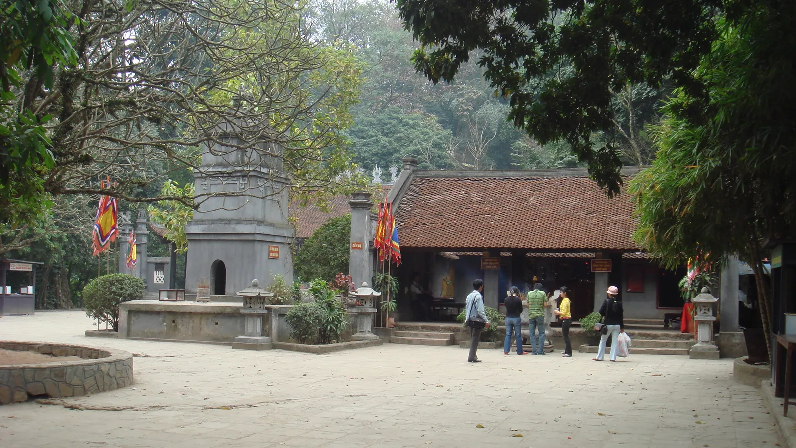 Il Tempio Inferiore (Den Ha) del complesso dei templi degli Hung Kings a Phu Tho