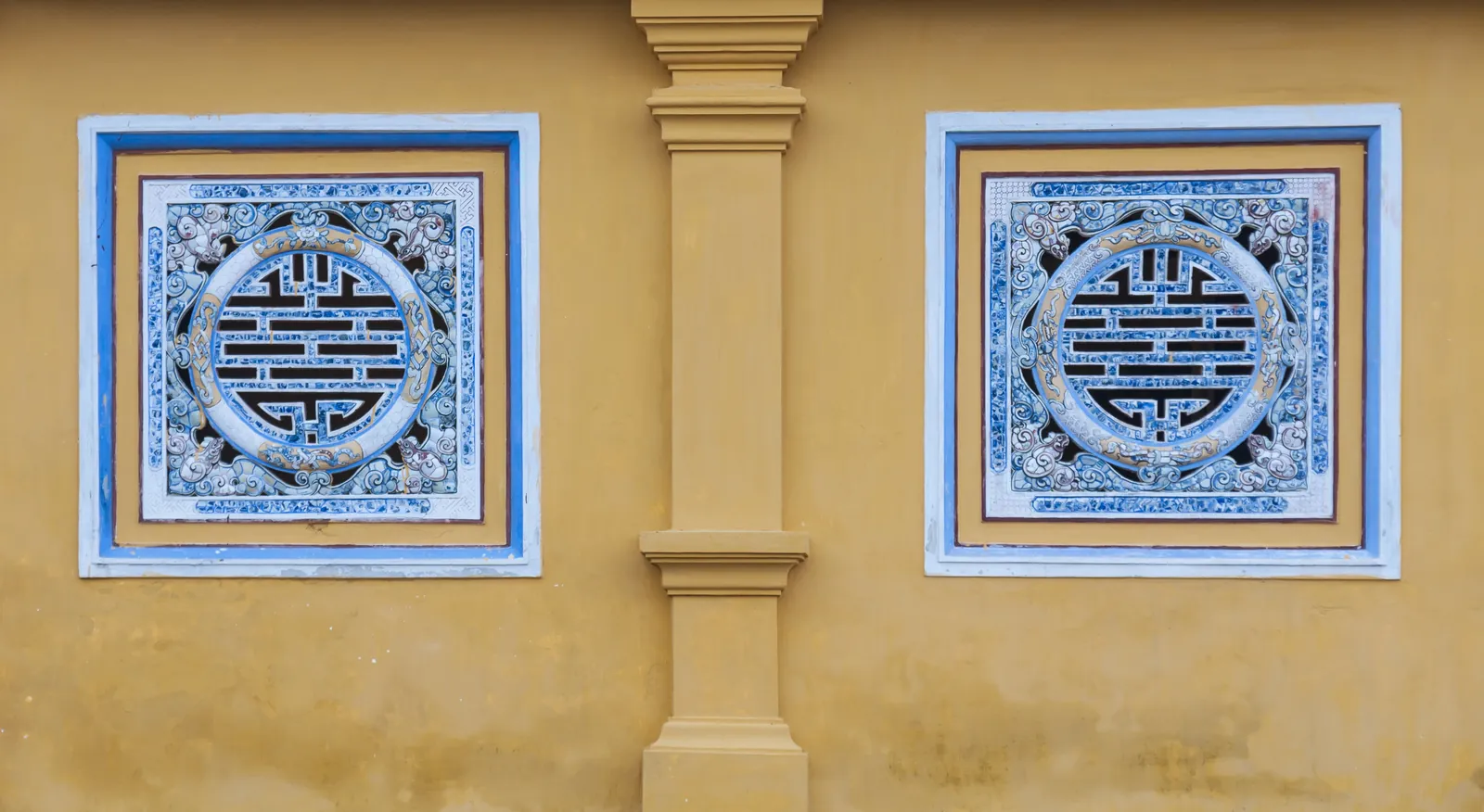 Cittadella Imperiale di Hue Cortile interno della Cittadella Imperiale di Hue (Huế), patrimonio UNESCO