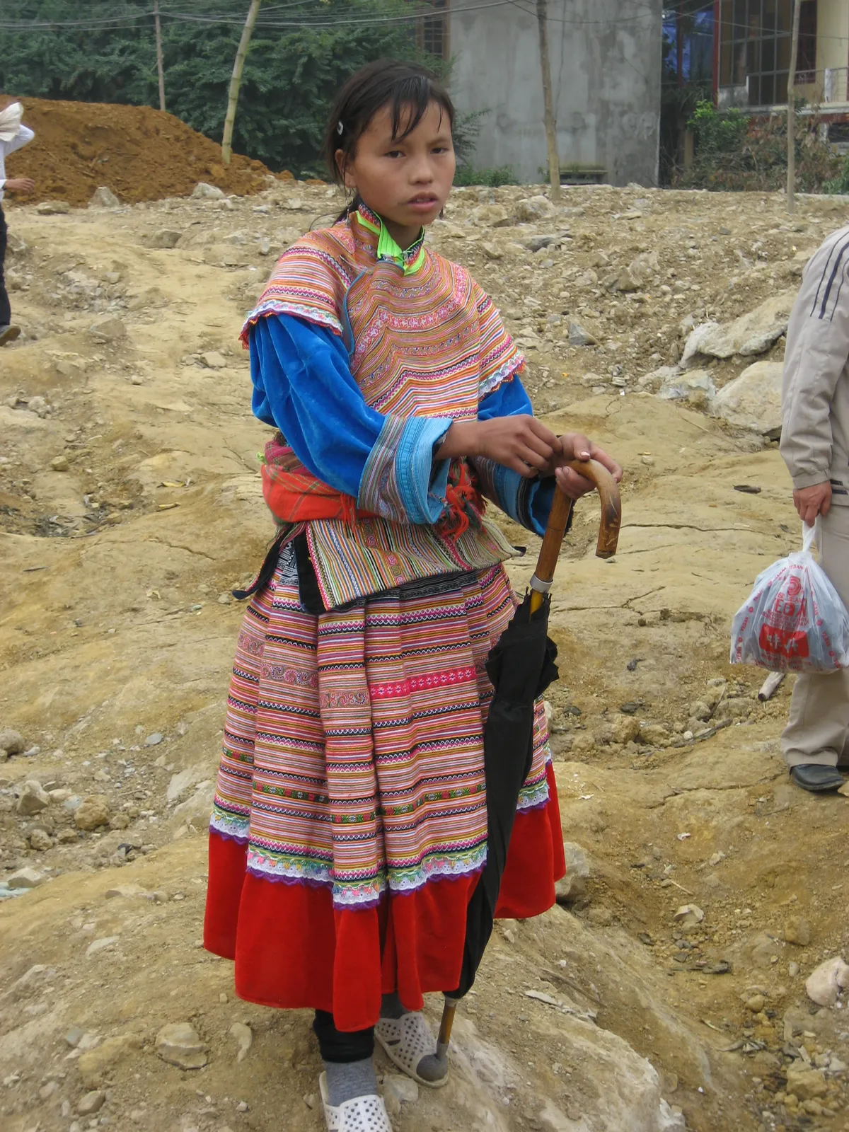 Mercato domenicale di Bac Ha Donne H'Mong in costume tradizionale al mercato domenicale di Bac Ha