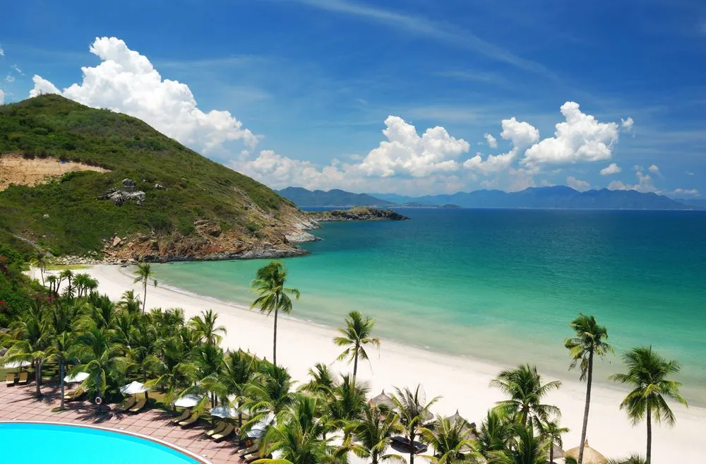 Panorama di Phu Quoc: spiaggia, palme e mare