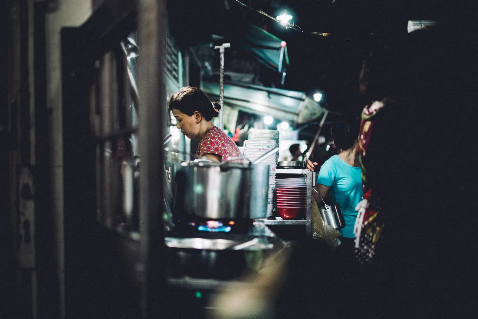 Street food a Saigon: tour gastronomico tra i quartieri