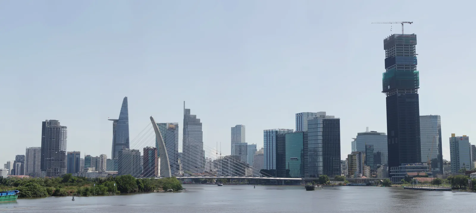 Skyline di Ho Chi Minh City Skyline di Ho Chi Minh City, la metropoli del Vietnam per nomadi digitali e professionisti