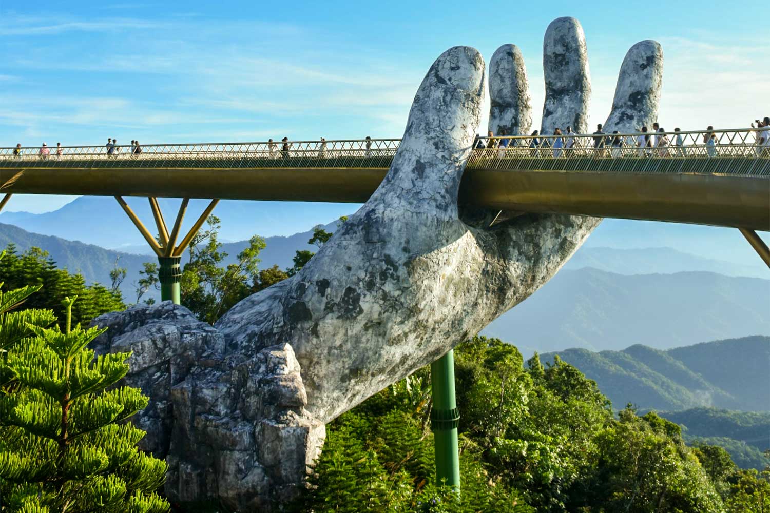 Golden Bridge Da Nang